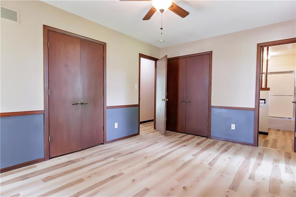 6715 Caenen Avenue — photo 30