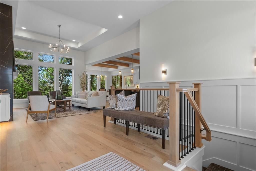 2504 NE Woodland Oak Circle — photo 4