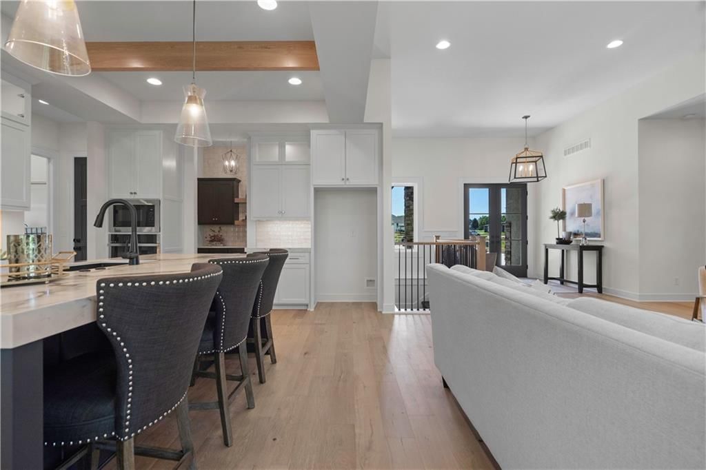 2504 NE Woodland Oak Circle — photo 14