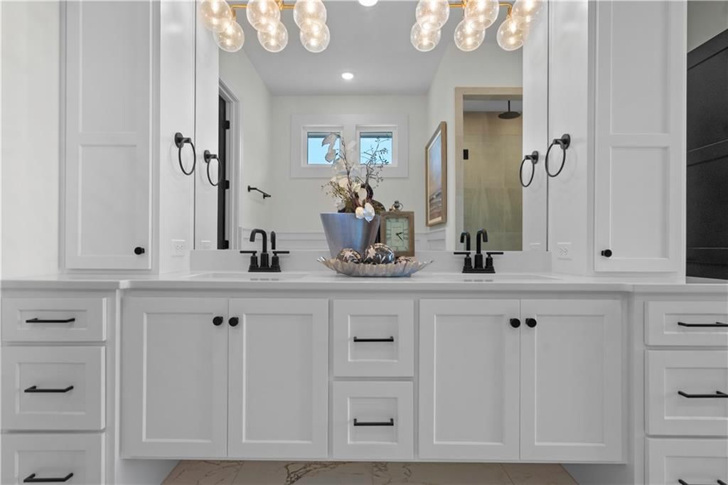 2504 NE Woodland Oak Circle — photo 32