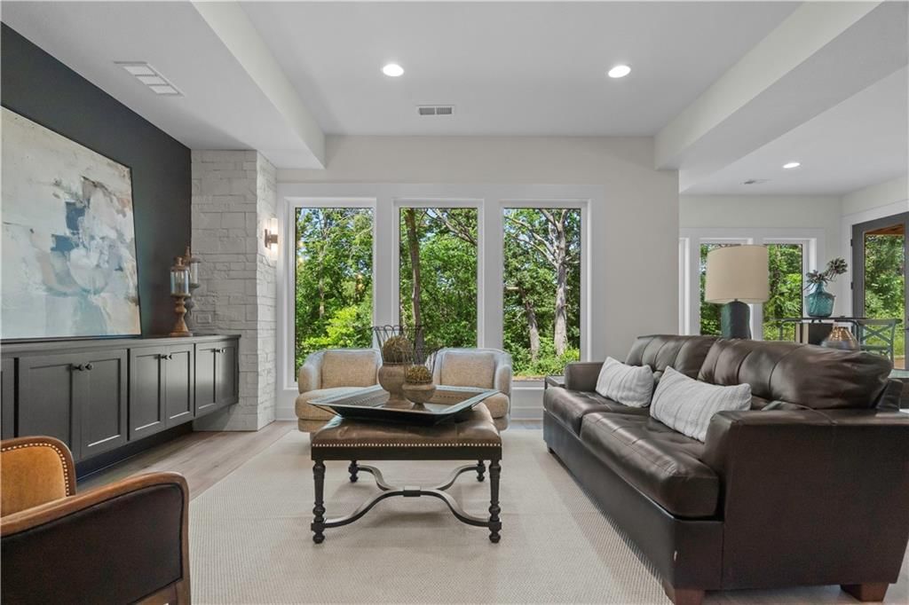 2504 NE Woodland Oak Circle — photo 42