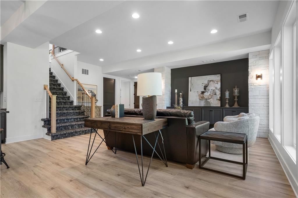 2504 NE Woodland Oak Circle — photo 48