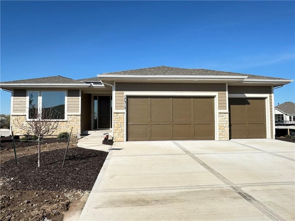 17312 Oakshire Street — photo 2
