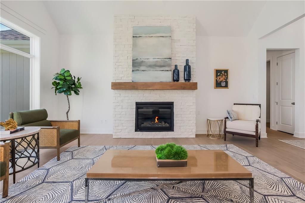 18300 Monrovia Street — photo 5