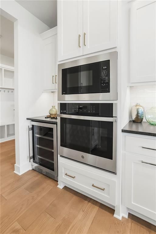 18300 Monrovia Street — photo 16