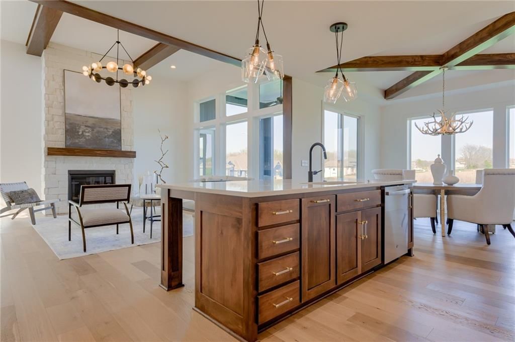 18401 Monrovia Street — photo 3