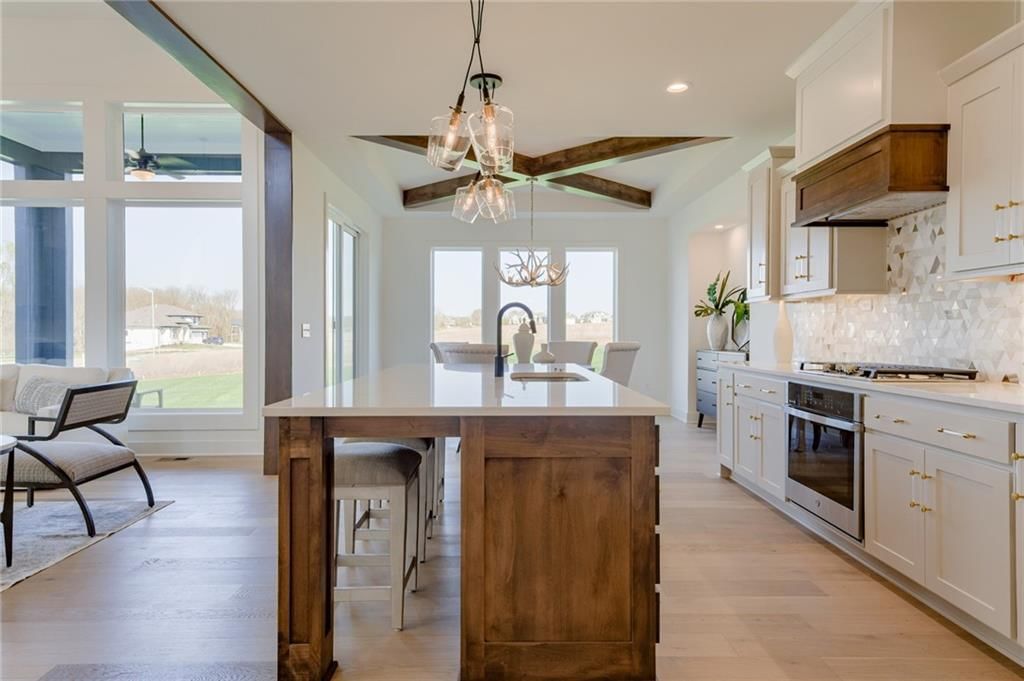 18401 Monrovia Street — photo 10