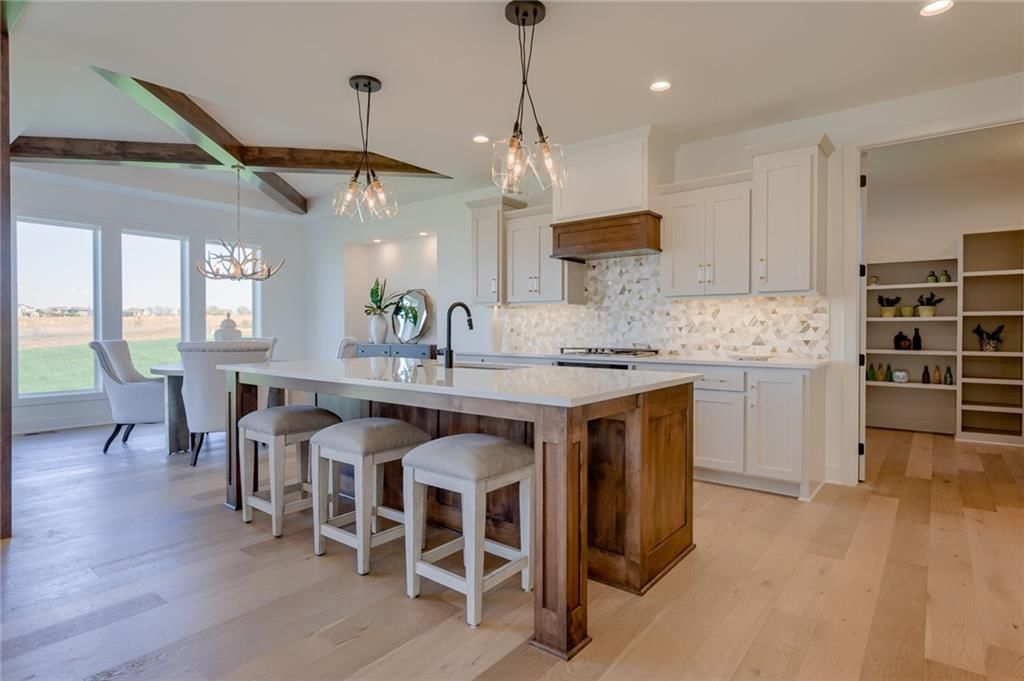 18401 Monrovia Street — photo 14