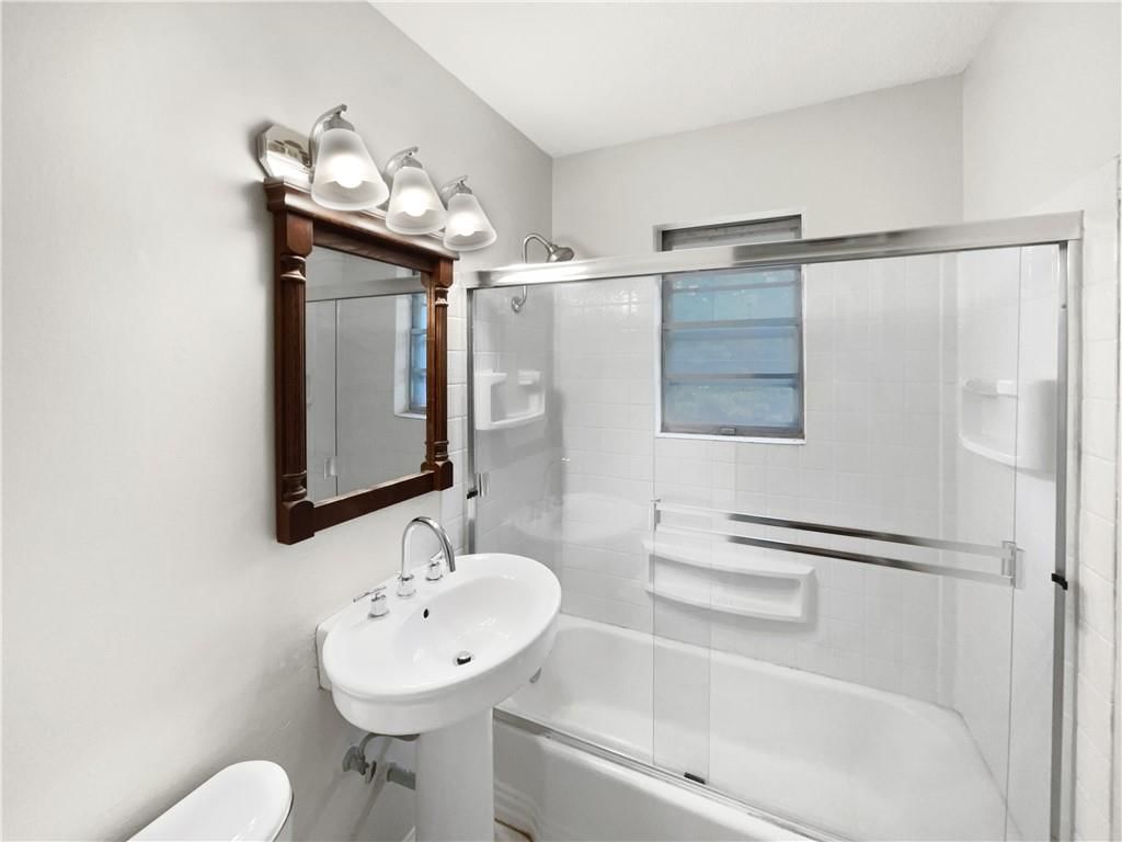 7812 NE 56th Street — photo 14