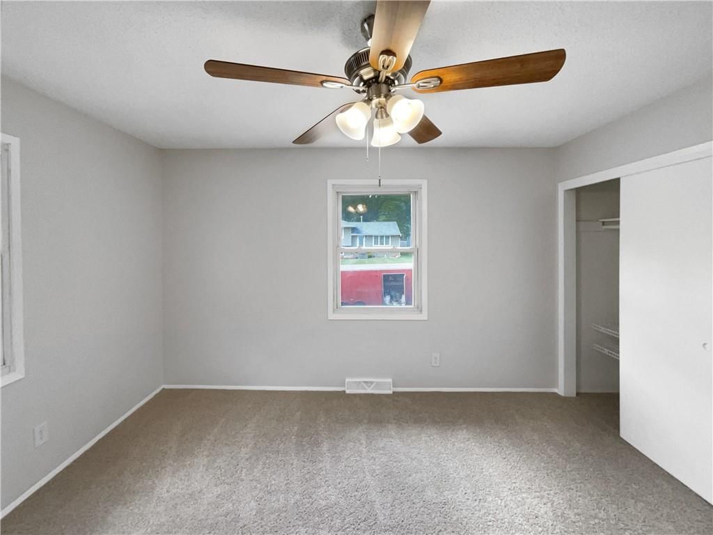 7812 NE 56th Street — photo 17