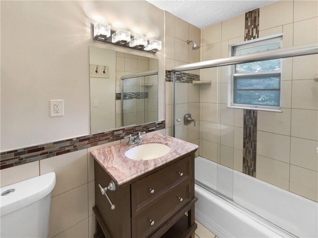 7812 NE 56th Street — photo 20