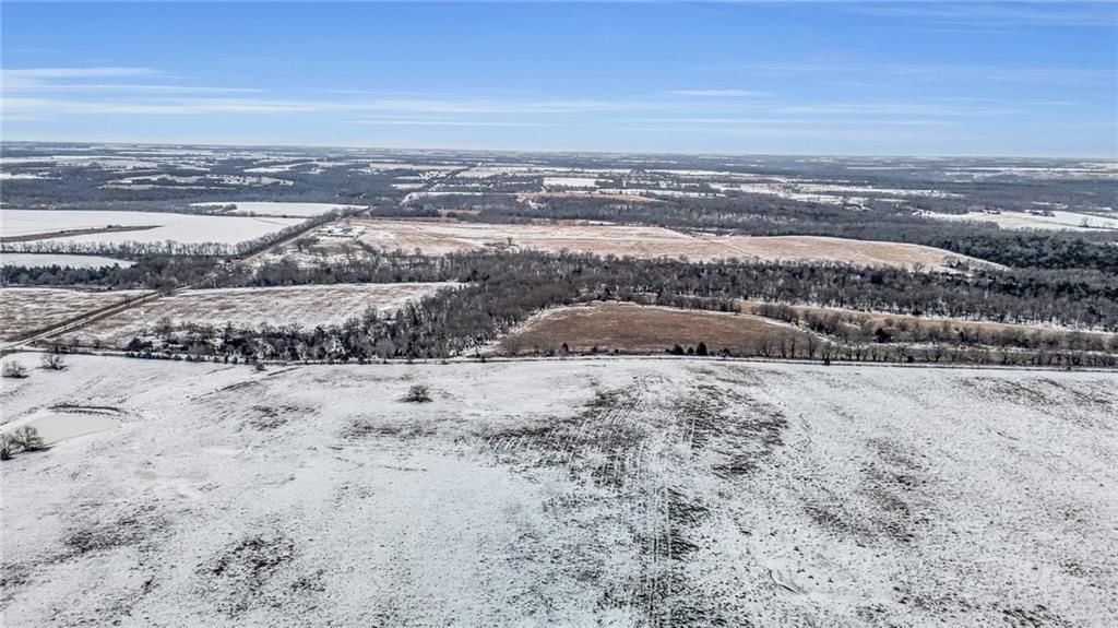 Photo 12 of 62 - 32019 S Shawnee Heights Road