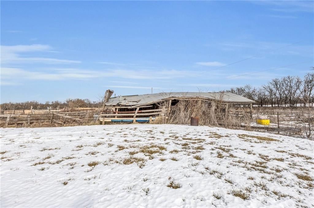Photo 52 of 62 - 32019 S Shawnee Heights Road