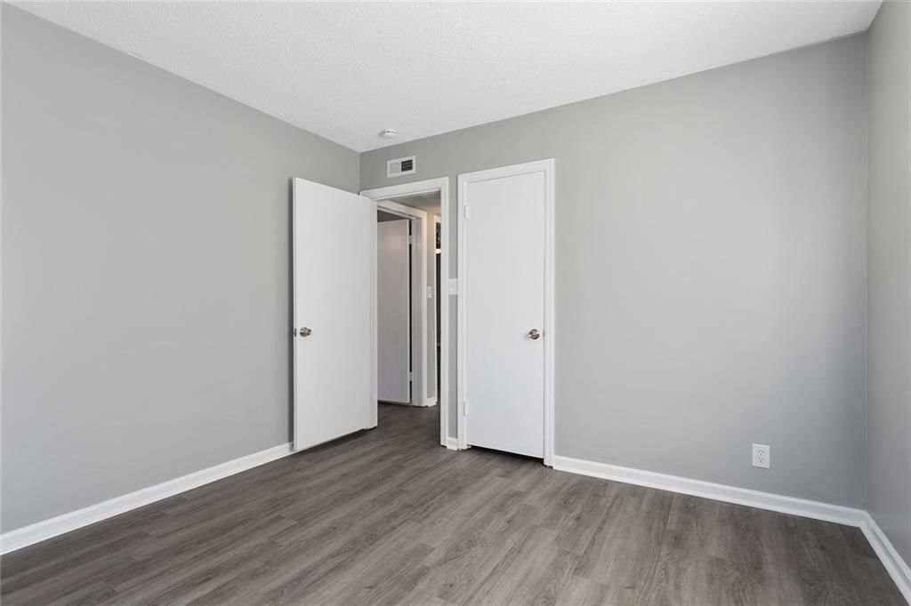 5 E Navajo Lane — photo 15