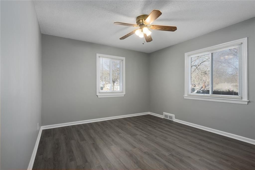 5 E Navajo Lane — photo 16