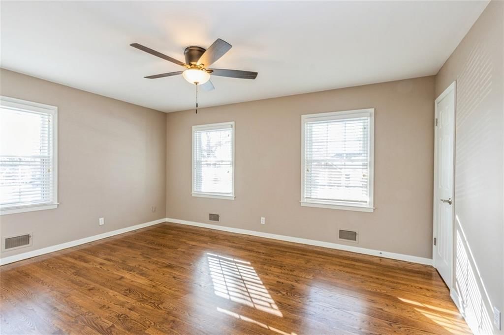 5610 W 85th Street — photo 19