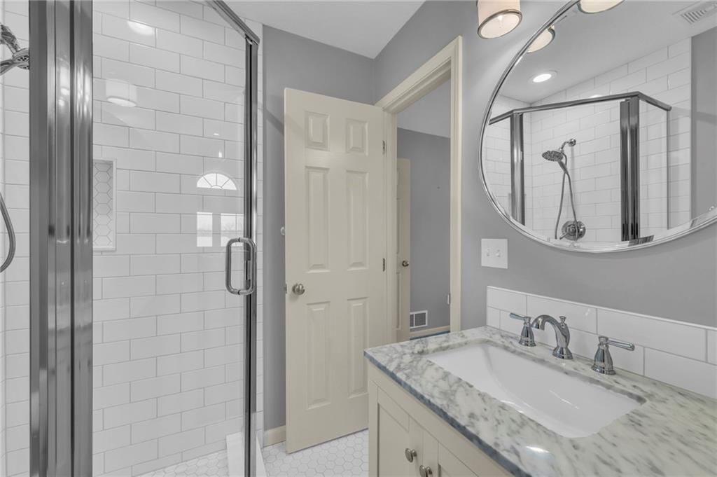 15489 Bradfort Court — photo 33