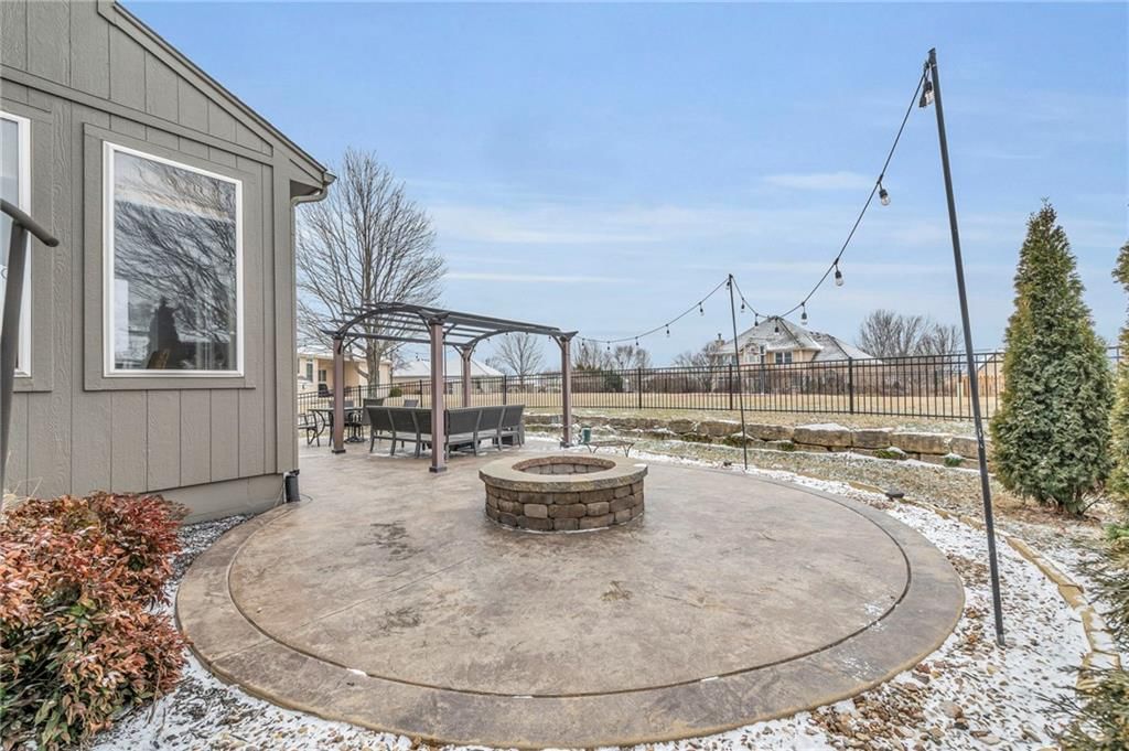 15489 Bradfort Court — photo 42