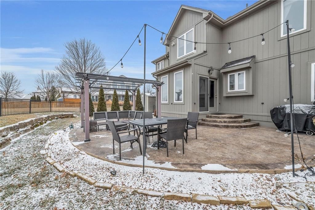 15489 Bradfort Court — photo 43