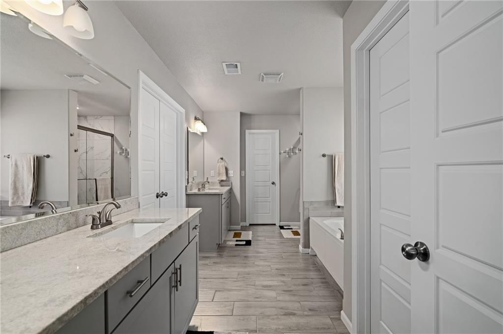 22660 W 88TH Street — photo 23