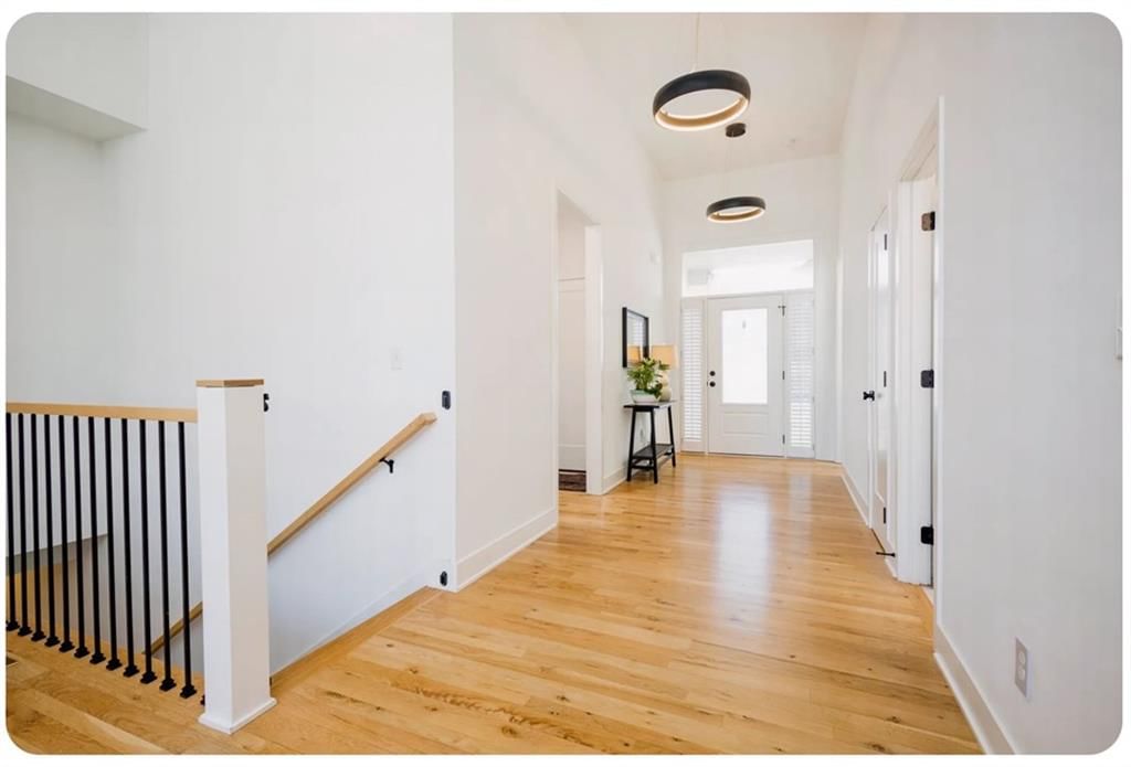 Photo 6 of 44 - 4712 SE Lyne Street