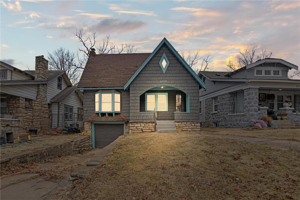 Photo 2 of 32 - 5155 Brookwood Avenue