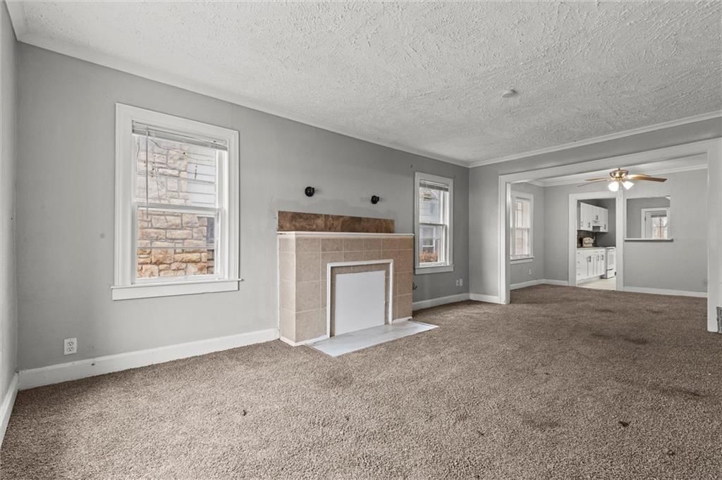Photo 3 of 32 - 5155 Brookwood Avenue