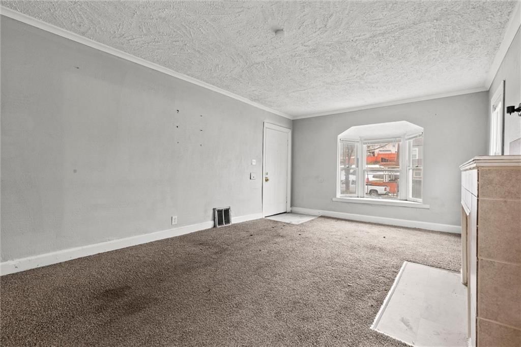 Photo 7 of 32 - 5155 Brookwood Avenue