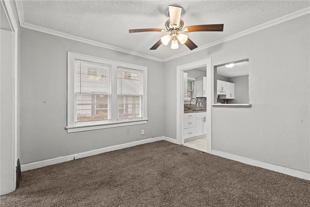 Photo 8 of 32 - 5155 Brookwood Avenue