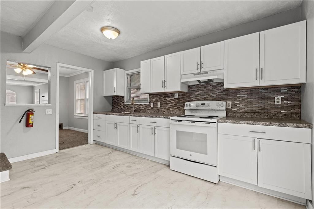 Photo 11 of 32 - 5155 Brookwood Avenue