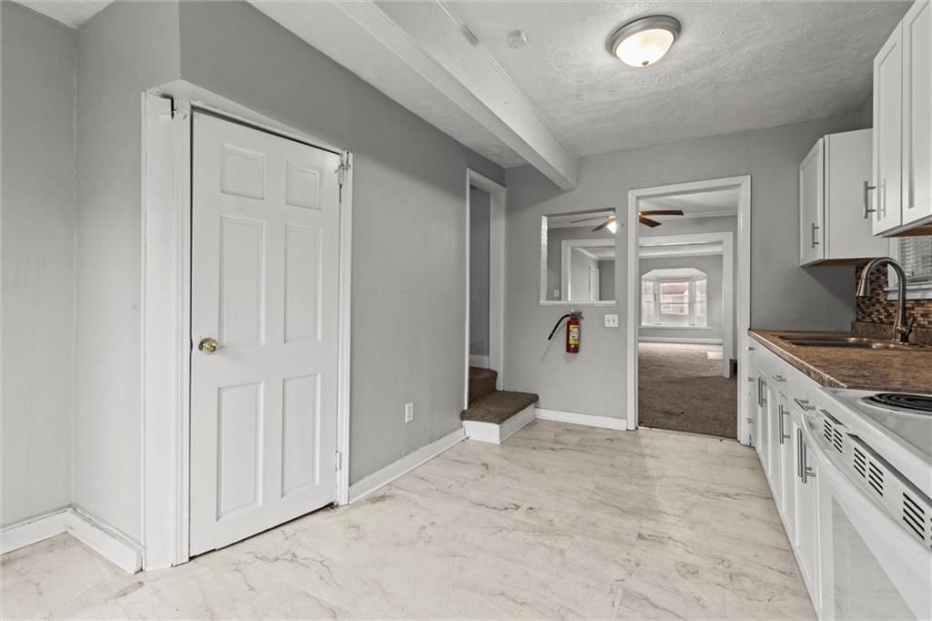 Photo 12 of 32 - 5155 Brookwood Avenue