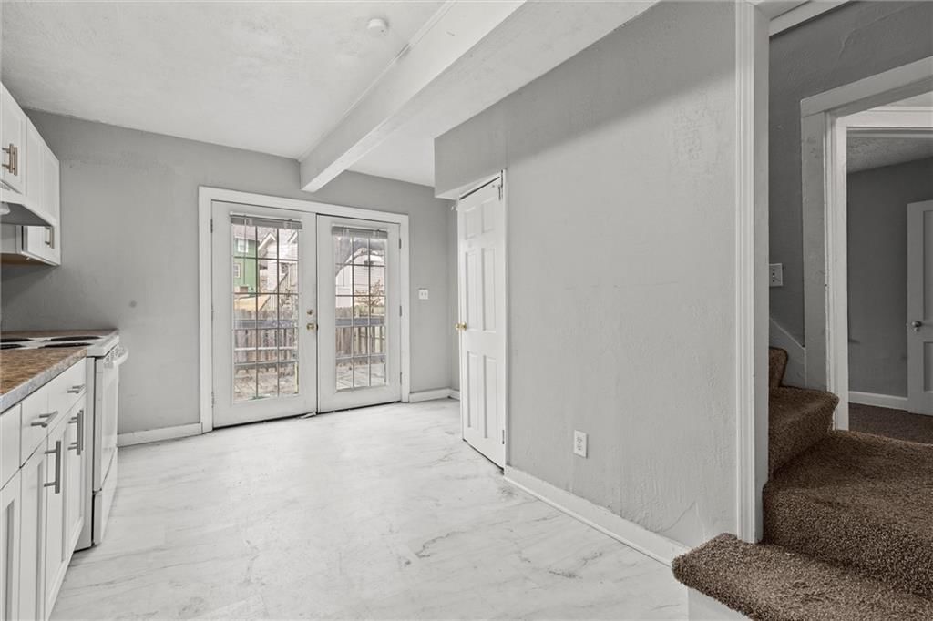 Photo 13 of 32 - 5155 Brookwood Avenue
