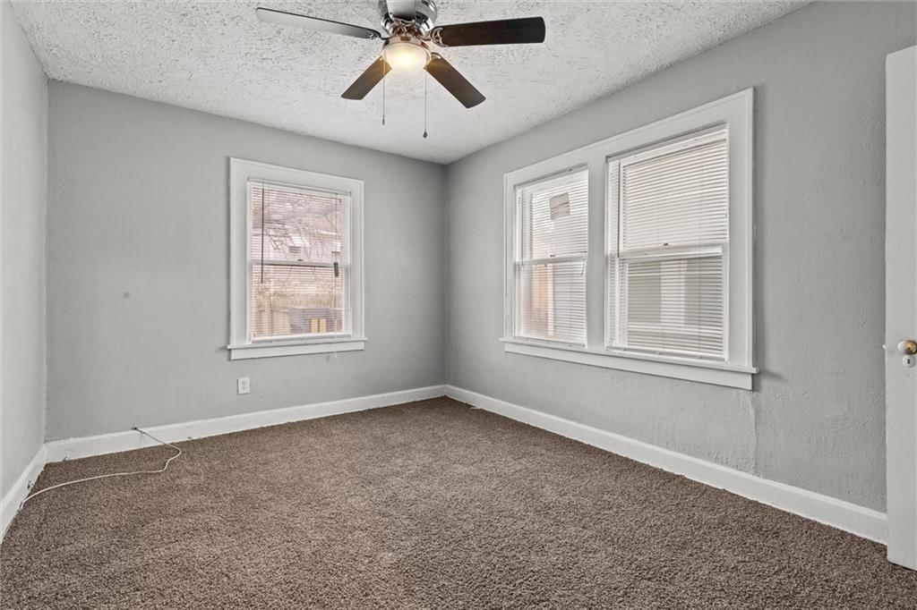 Photo 19 of 32 - 5155 Brookwood Avenue