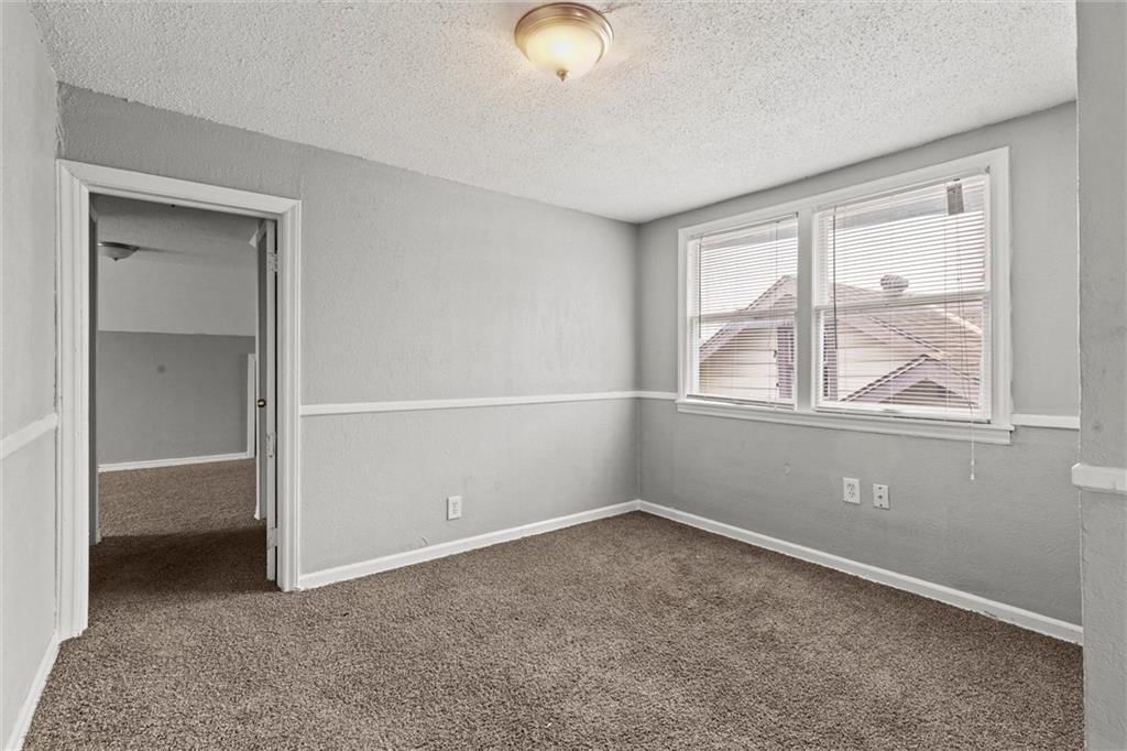 Photo 24 of 32 - 5155 Brookwood Avenue