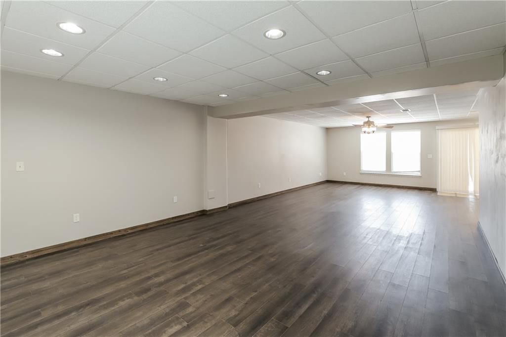 12322 N Wayne Avenue — photo 11