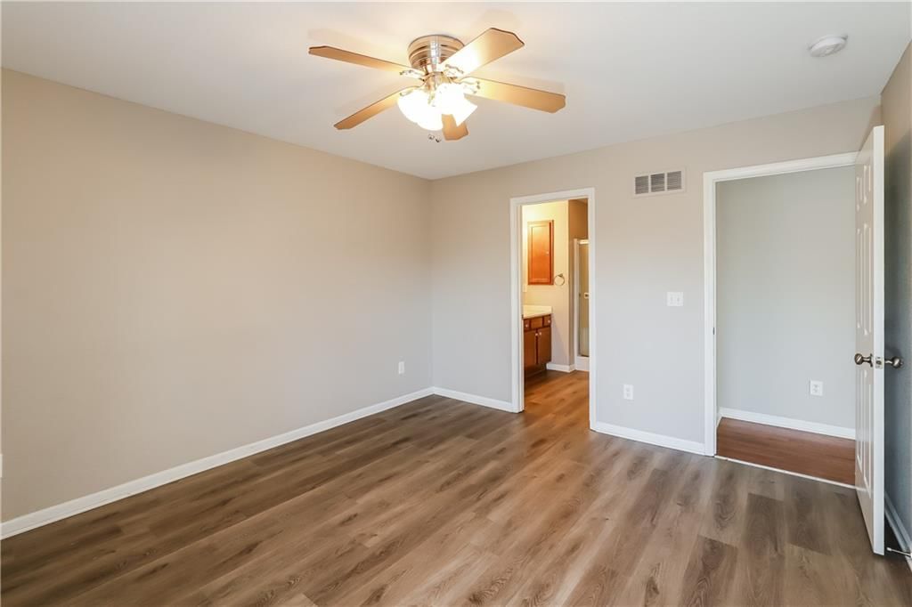 12322 N Wayne Avenue — photo 13