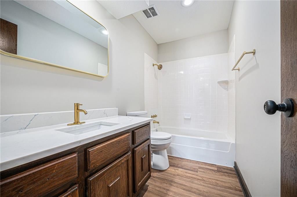 5784 N Anita Avenue — photo 11