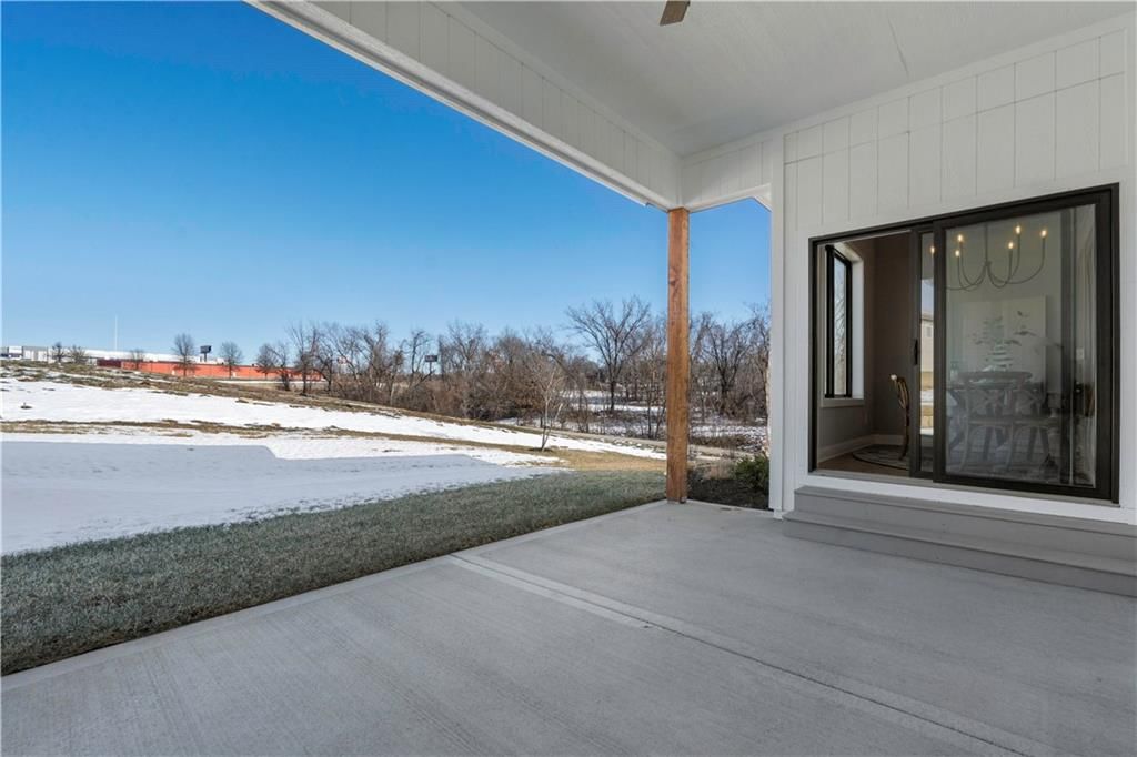 2701 NE Amanda Lane — photo 48