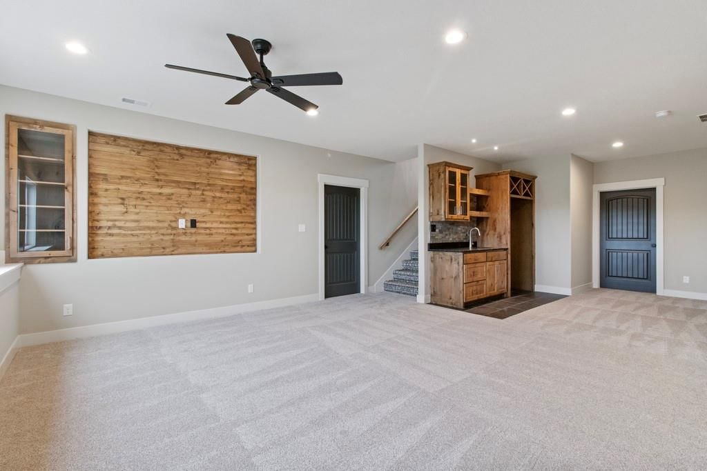 1809 Halls Creek Avenue — photo 43