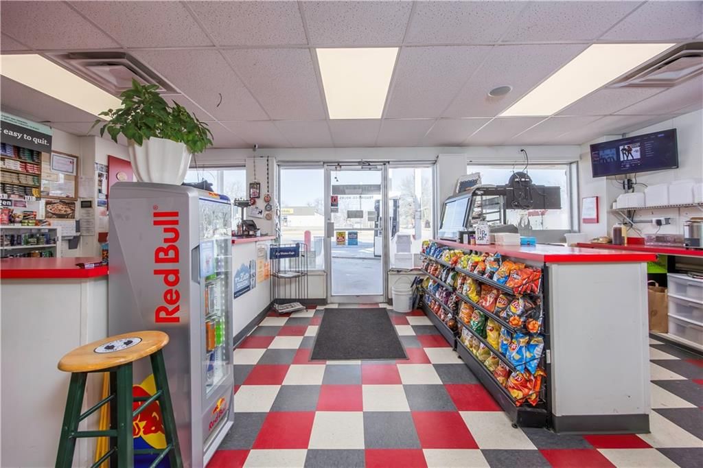 303 Main Street — photo 9