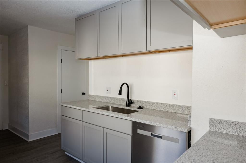 119 S 15th Street — photo 7