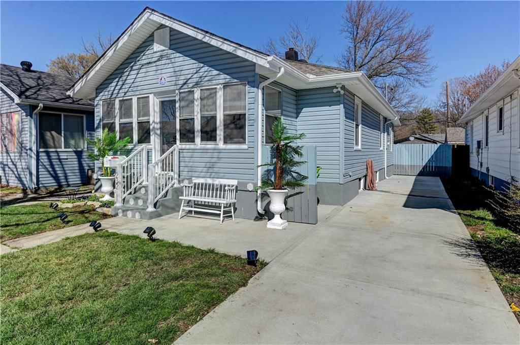 1232 E 24th Avenue — photo 3