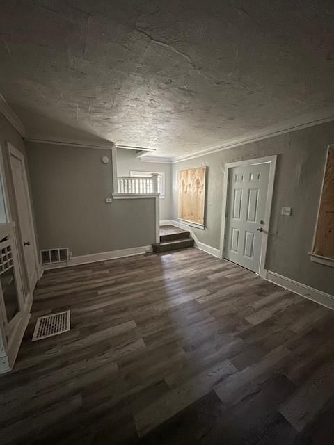 3920 S Benton Avenue — photo 3