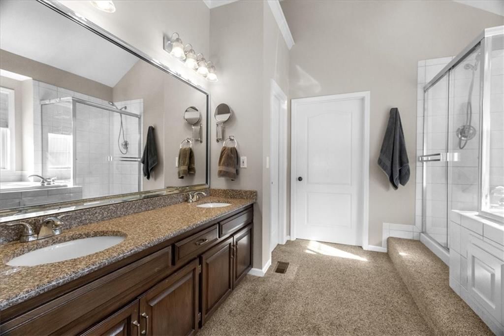 10009 NW Crooked Road — photo 16