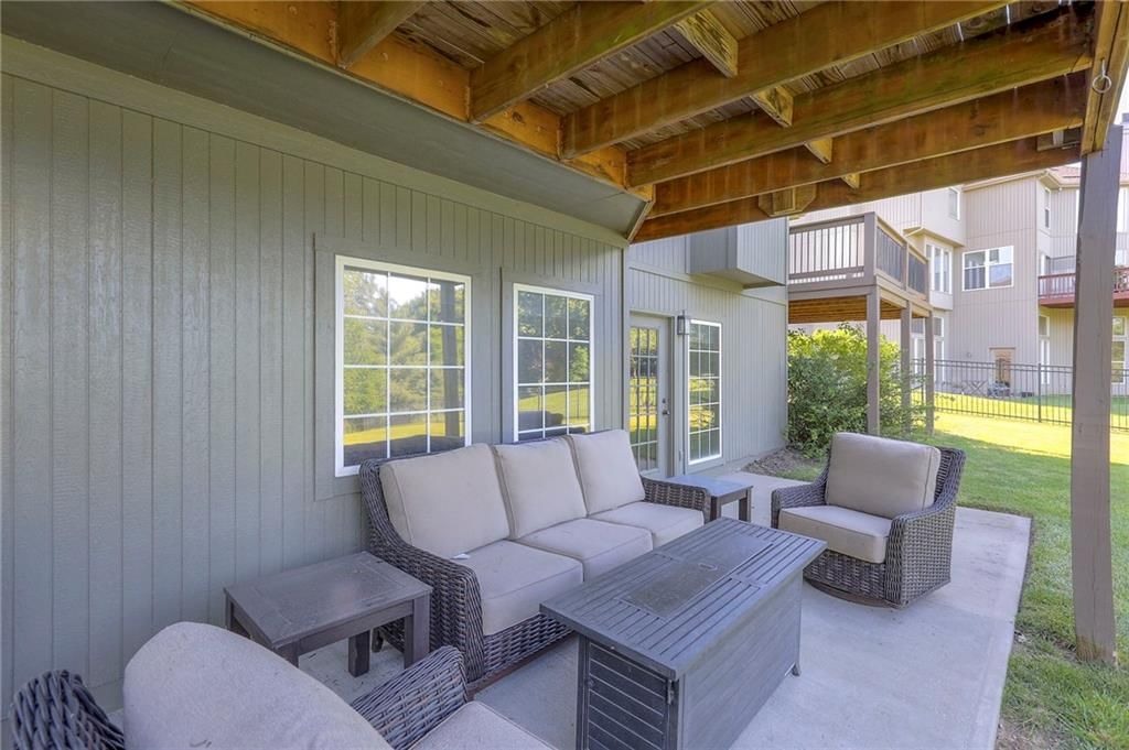10009 NW Crooked Road — photo 26