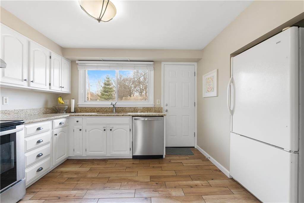 4624 W 61st Terrace — photo 8