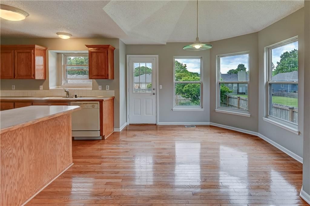 828 SW Harvest Drive — photo 15