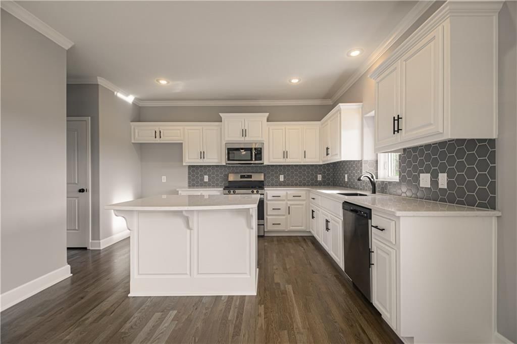 11821 N Bellaire Avenue — photo 10