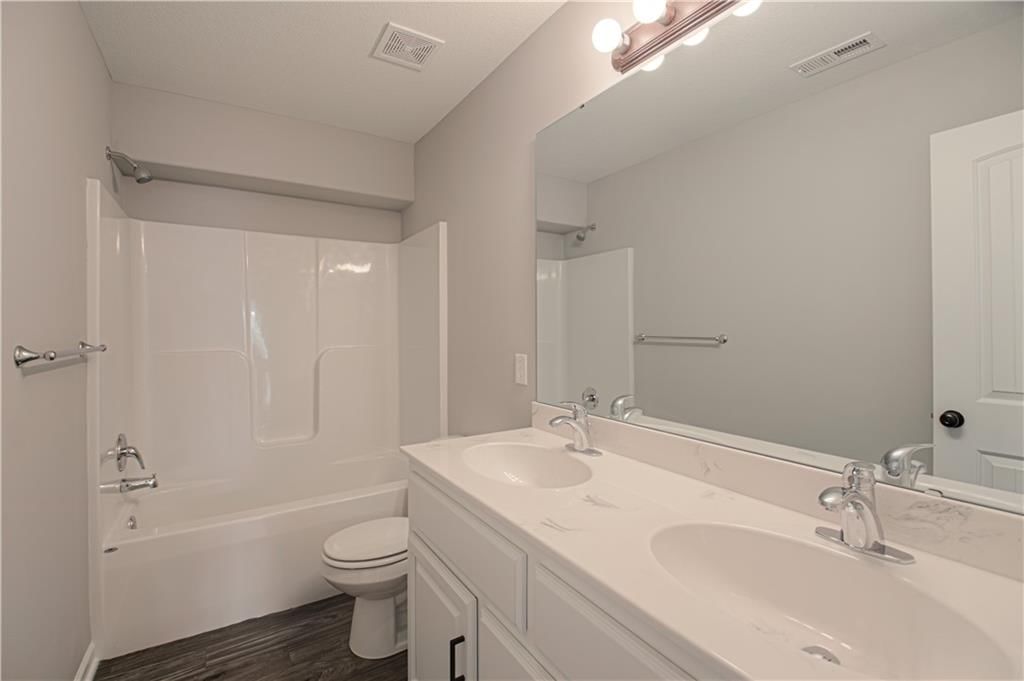 11821 N Bellaire Avenue — photo 19