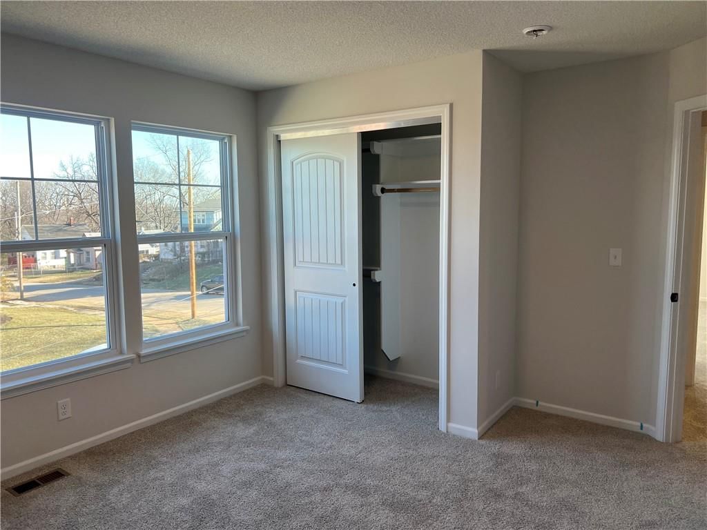 1200 Garfield Avenue — photo 9